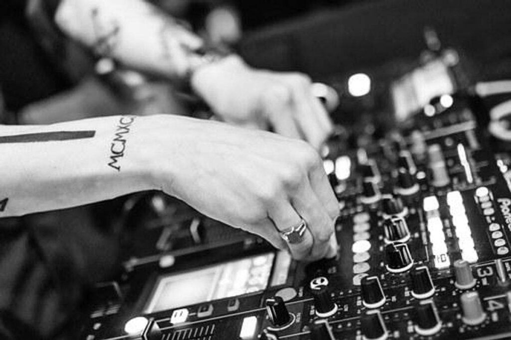 How to Be a DJ