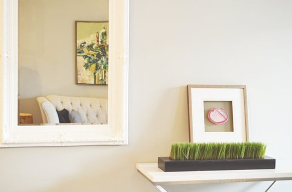 wall mirror decor