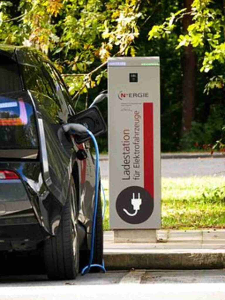 e vehicle charging station