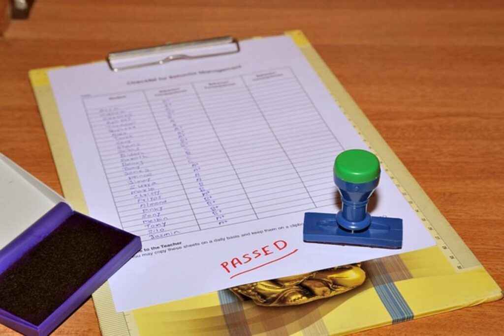 Who is the education reporter for Crain's New York?