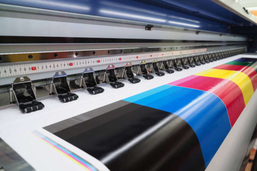 Advantages and Disadvantages of Vinyl Printmaking